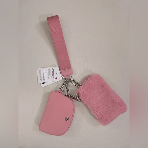 NWT Lululemon Dual Pouch Wristlet Plush Fleece Pink Tide